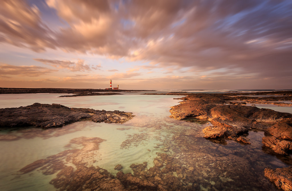 Tostón Lighthouse